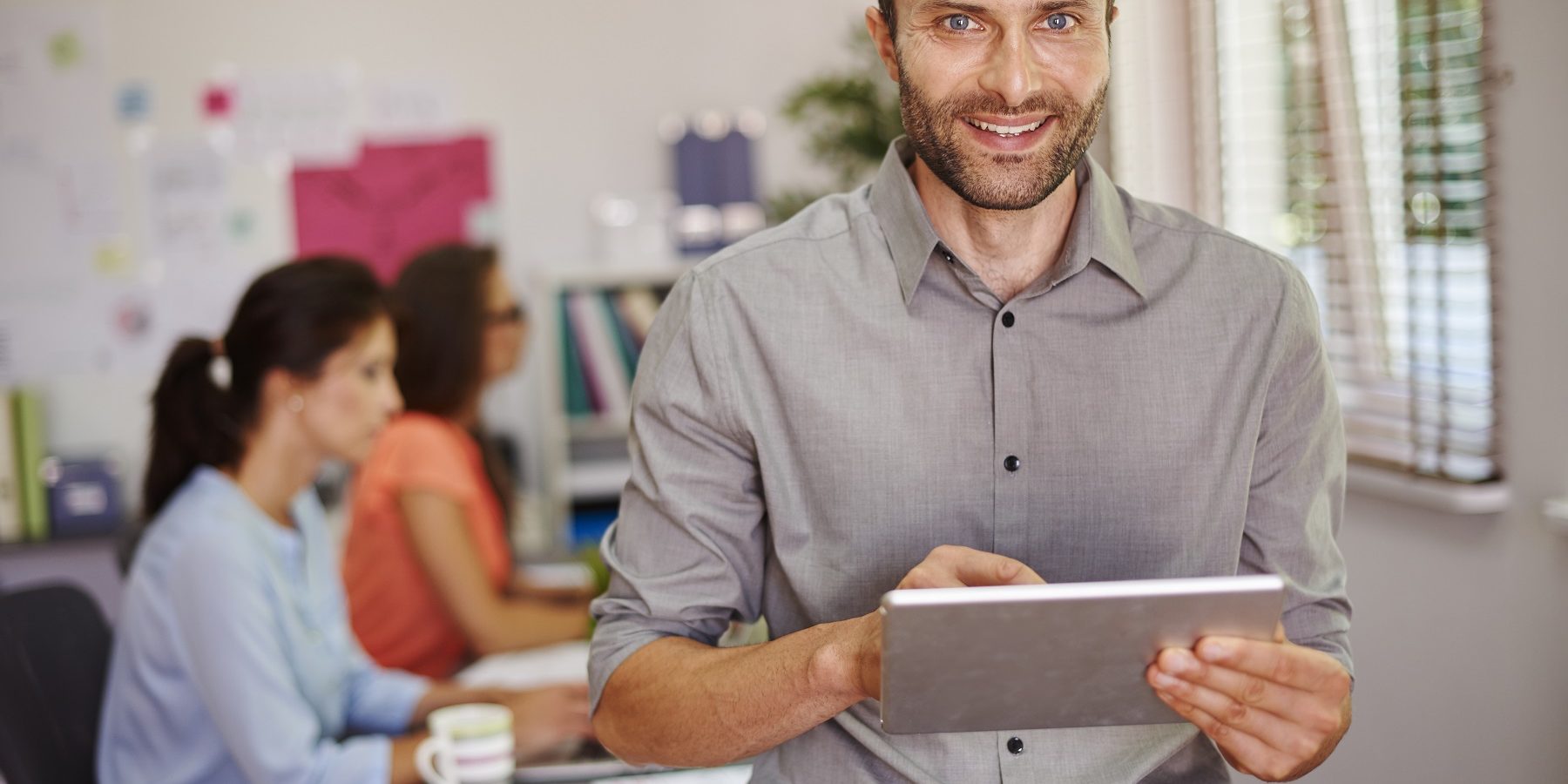 L’importanza di avere un’ottima connesione sul lavoro Operatore soddisfatto per la buona connettività